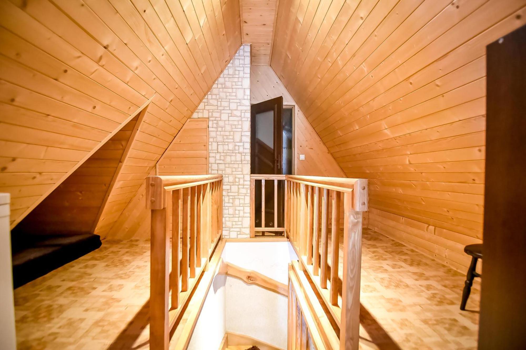Ciukrowa Chatka Sauna & Jacuzzi ポロニン エクステリア 写真