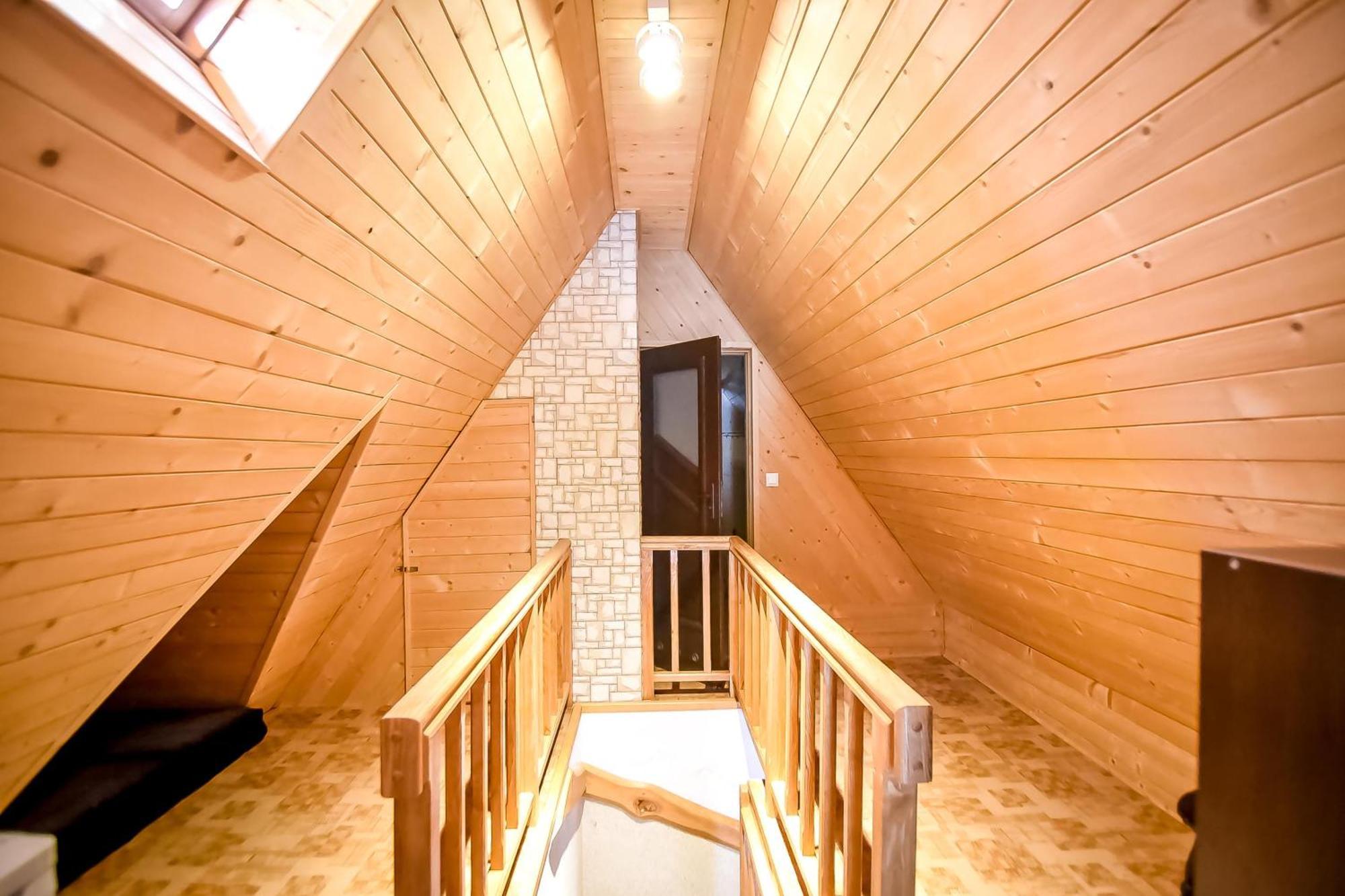 Ciukrowa Chatka Sauna & Jacuzzi ポロニン エクステリア 写真